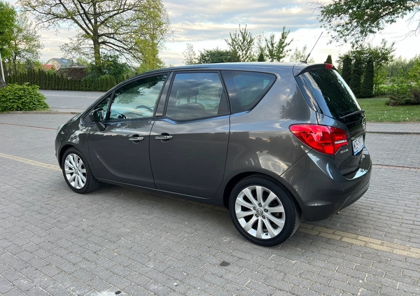 Opel Meriva cena 24700 przebieg: 188000, rok produkcji 2011 z Ostrołęka małe 277